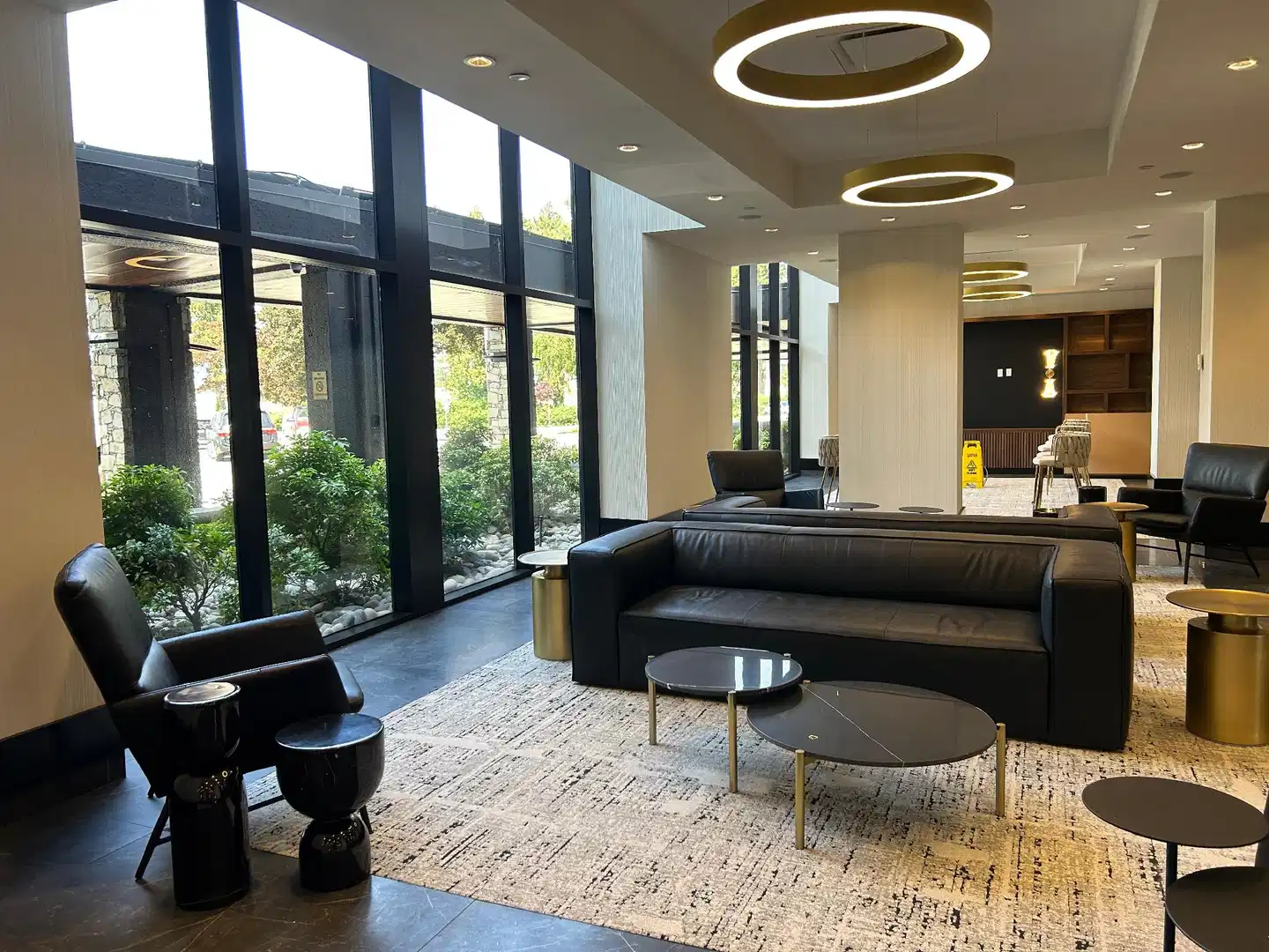 Radisson Blu Vancouver Airport Bar