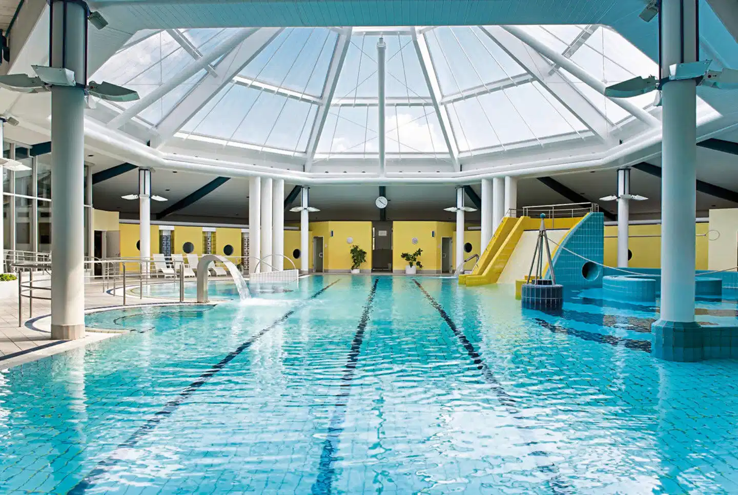 Victor's Residenz-Hotel Teistungenburg Hallenbad