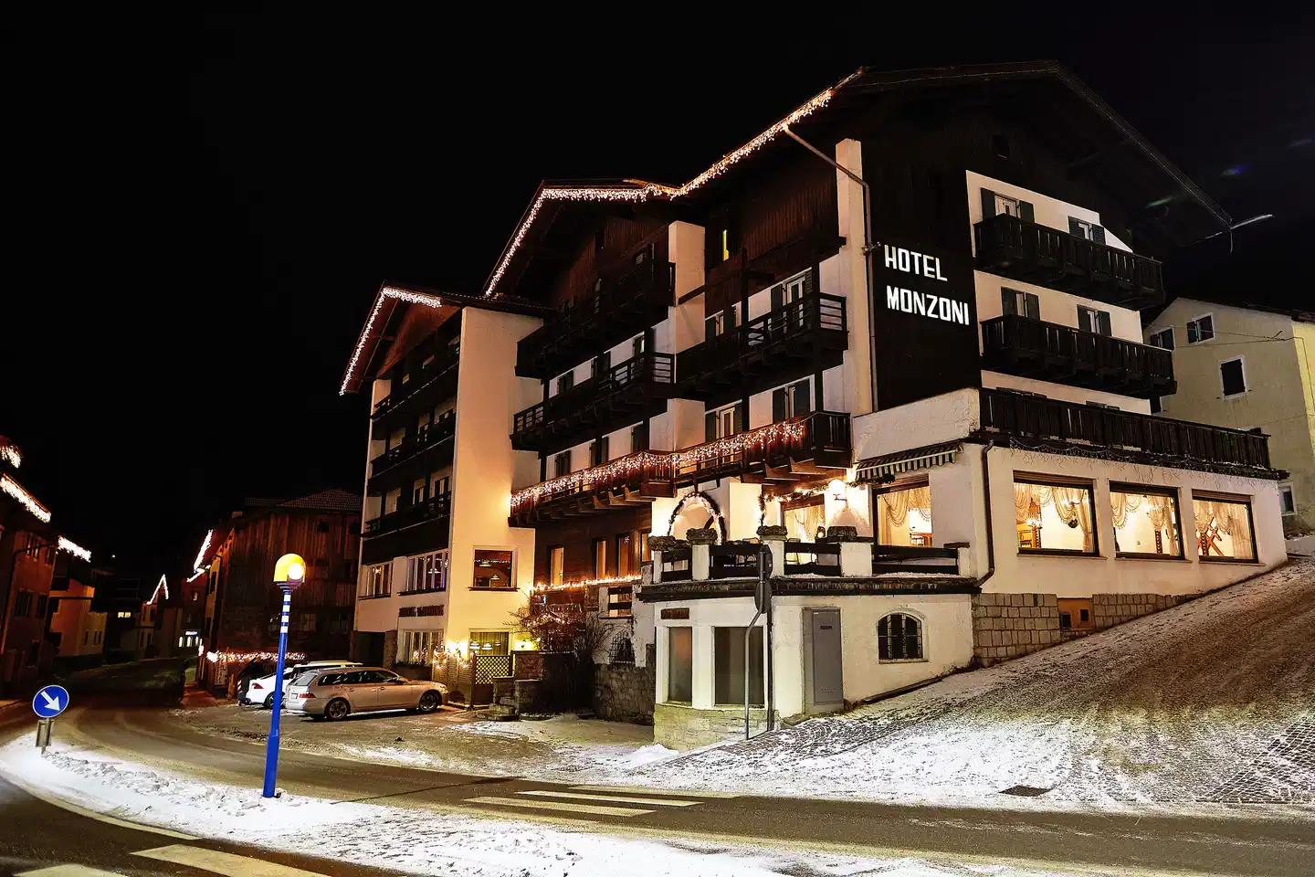 GH Monzoni Hotel Aussenansicht