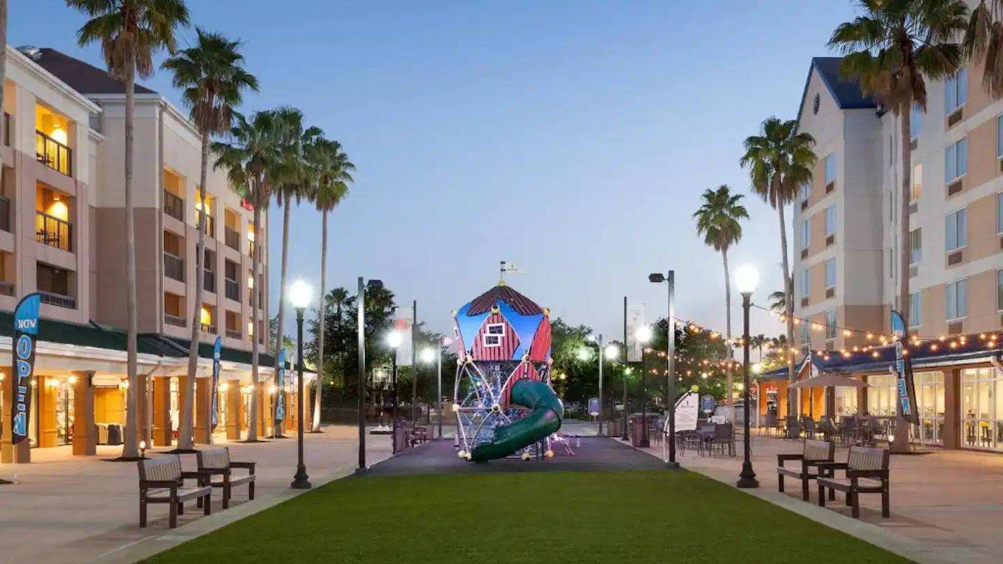 Courtyard by Marriott Orlando Lake Buena Vista in the Marriott Village Sport und Entertainment