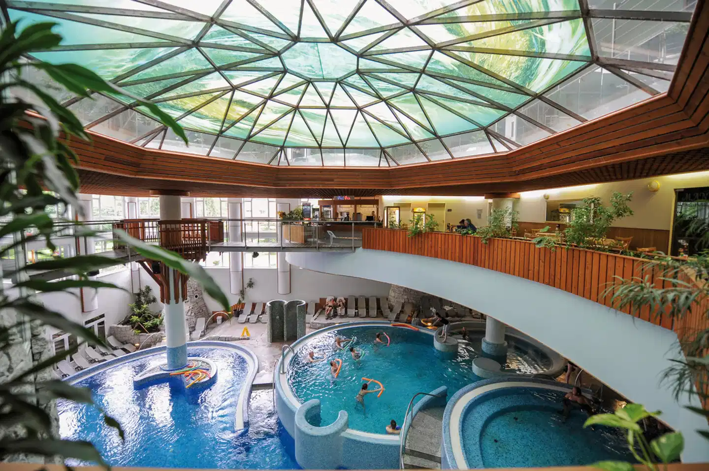 MenDan Magic Spa & Wellness Hotel Hallenbad