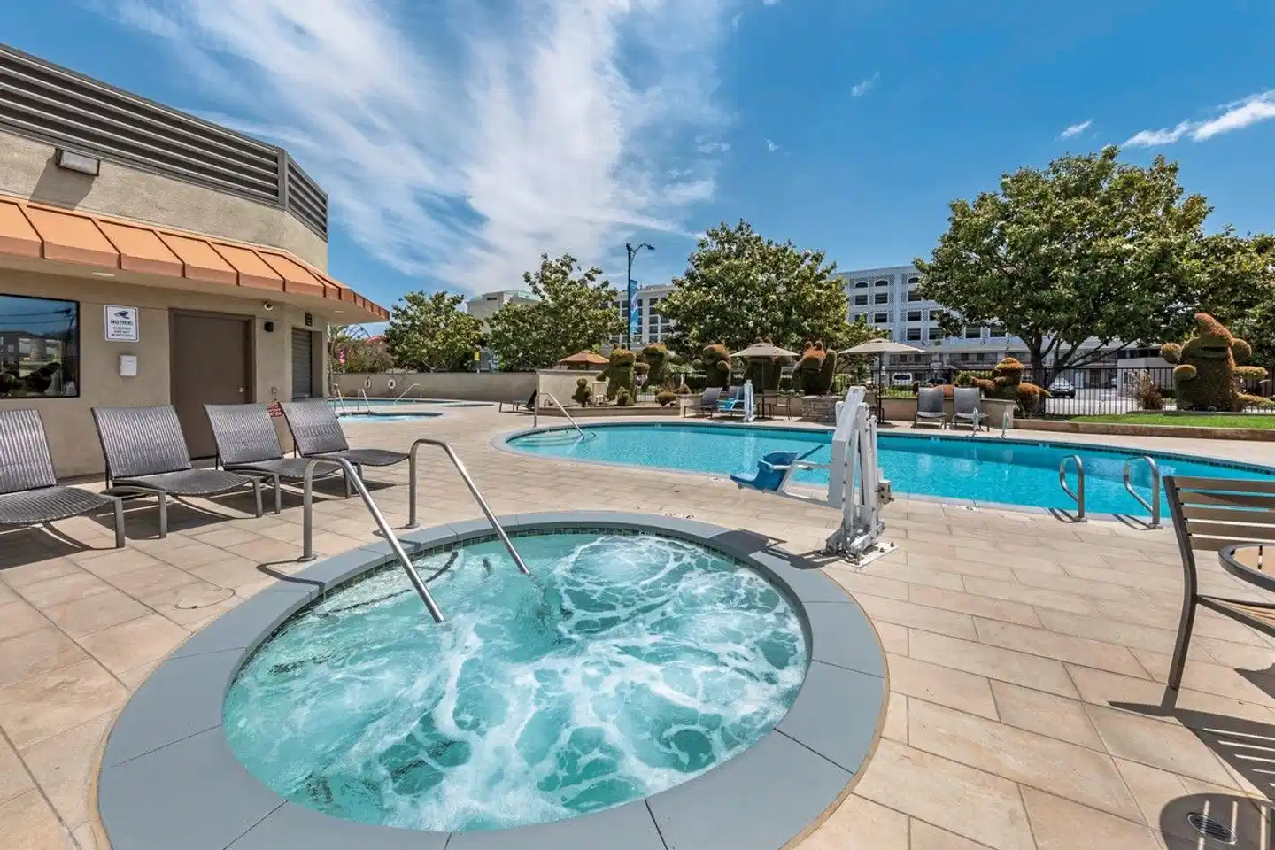 Best Western Plus Stovall's Inn Pool