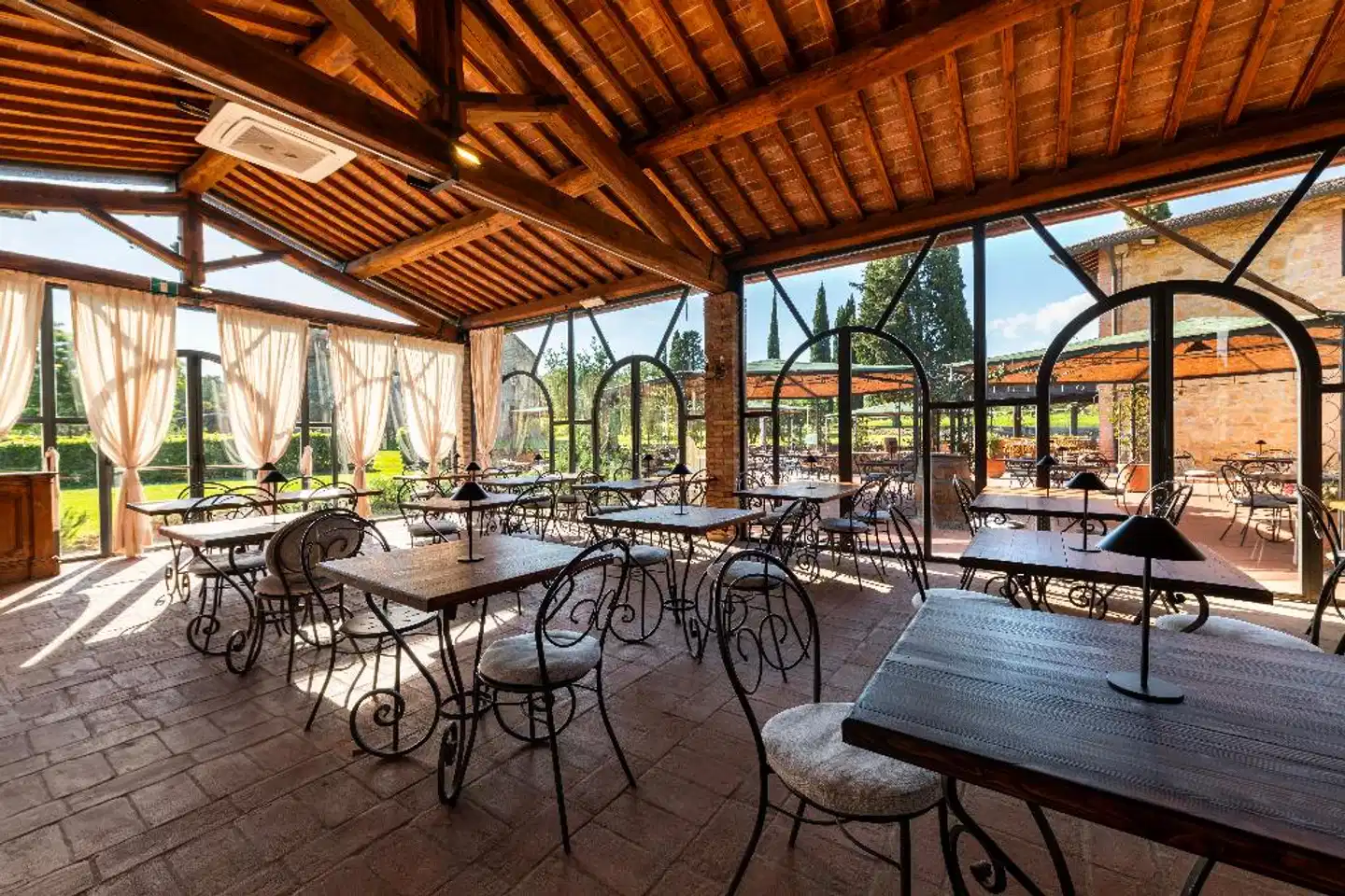 Castellare Di Tonda Resort & Spa Restaurant