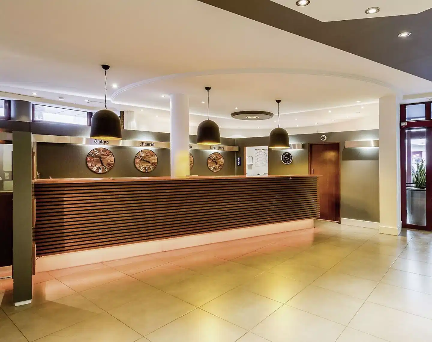 Hotel München City Center- Affiliated by Meliá Lobby