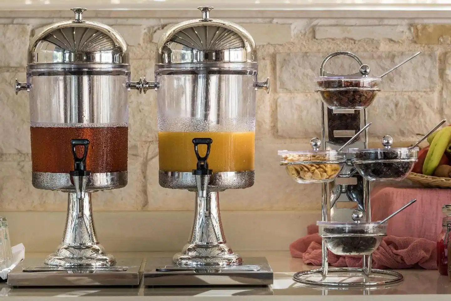 Elotis Suites Restaurant