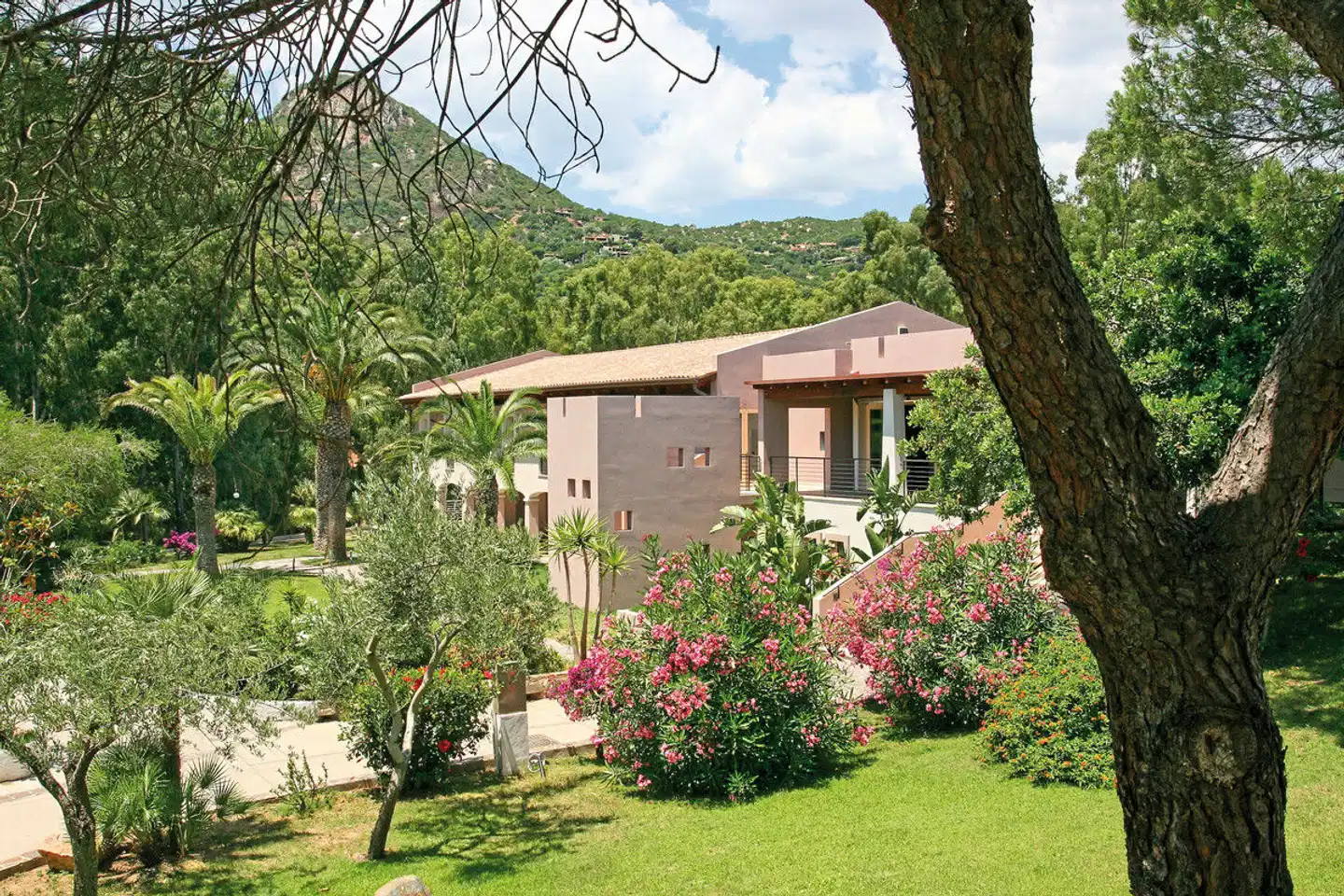 TH Costa Rei - Free Beach Resort Aussenansicht