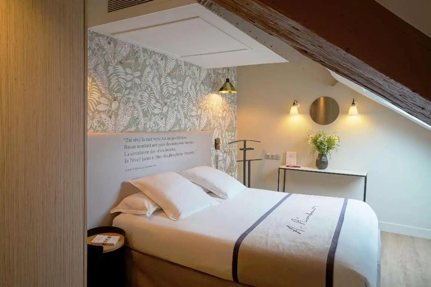 Hôtel Littéraire Arthur Rimbaud Wohnbeispiel