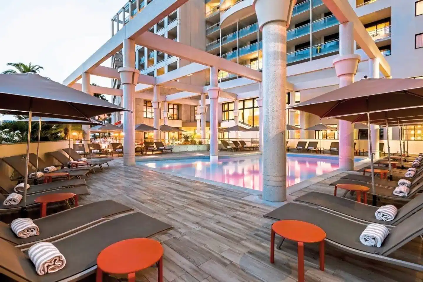 Riviera Marriott Hotel La Porte de Monaco Aussenansicht