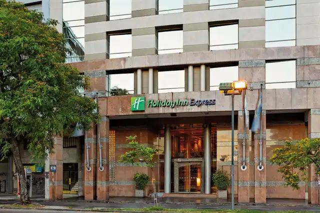 Holiday Inn Express Puerto Madero Aussenansicht