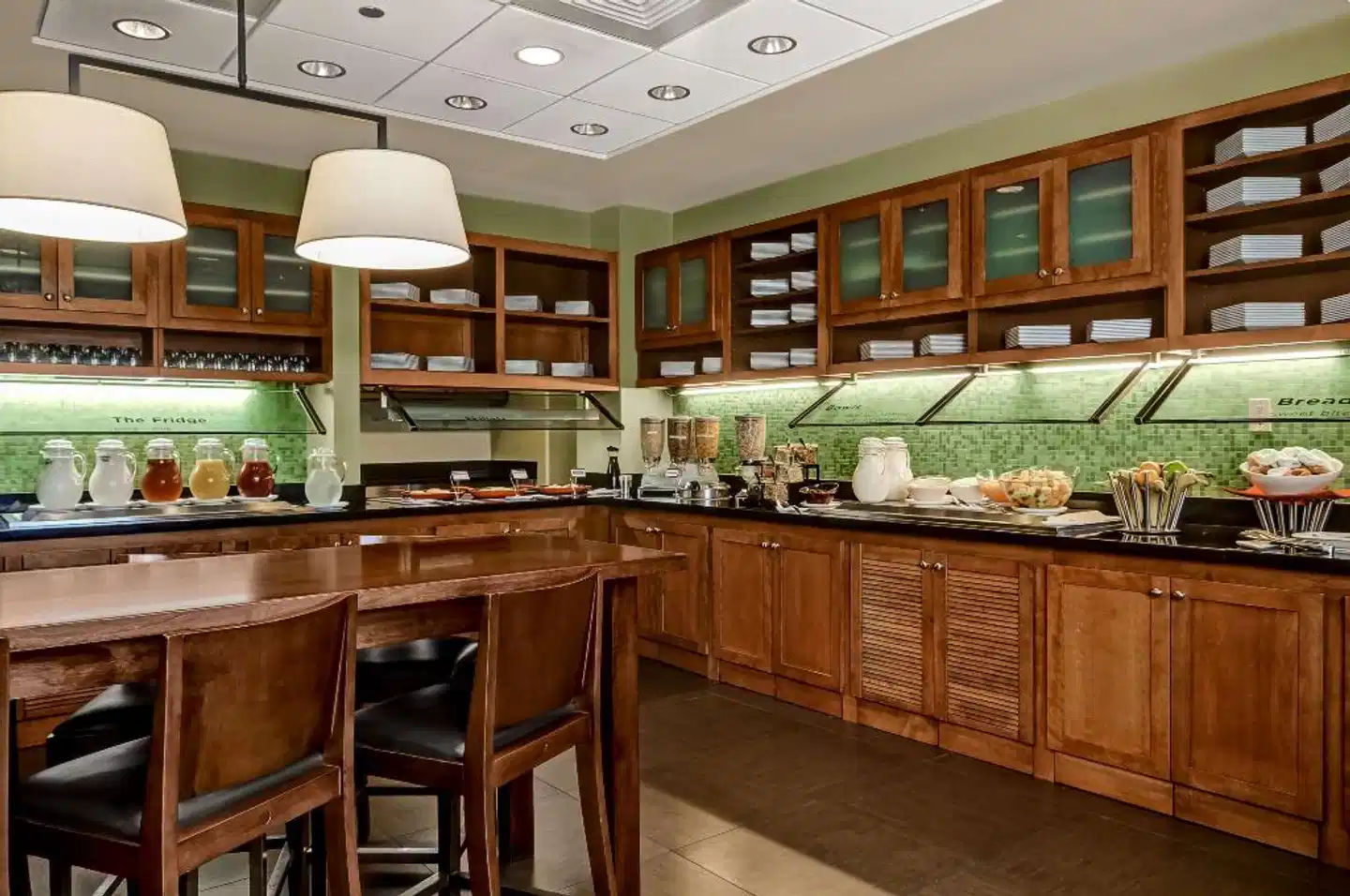 Hyatt Place Fort Lauderdale Cruise Port & Convention Center Restaurant