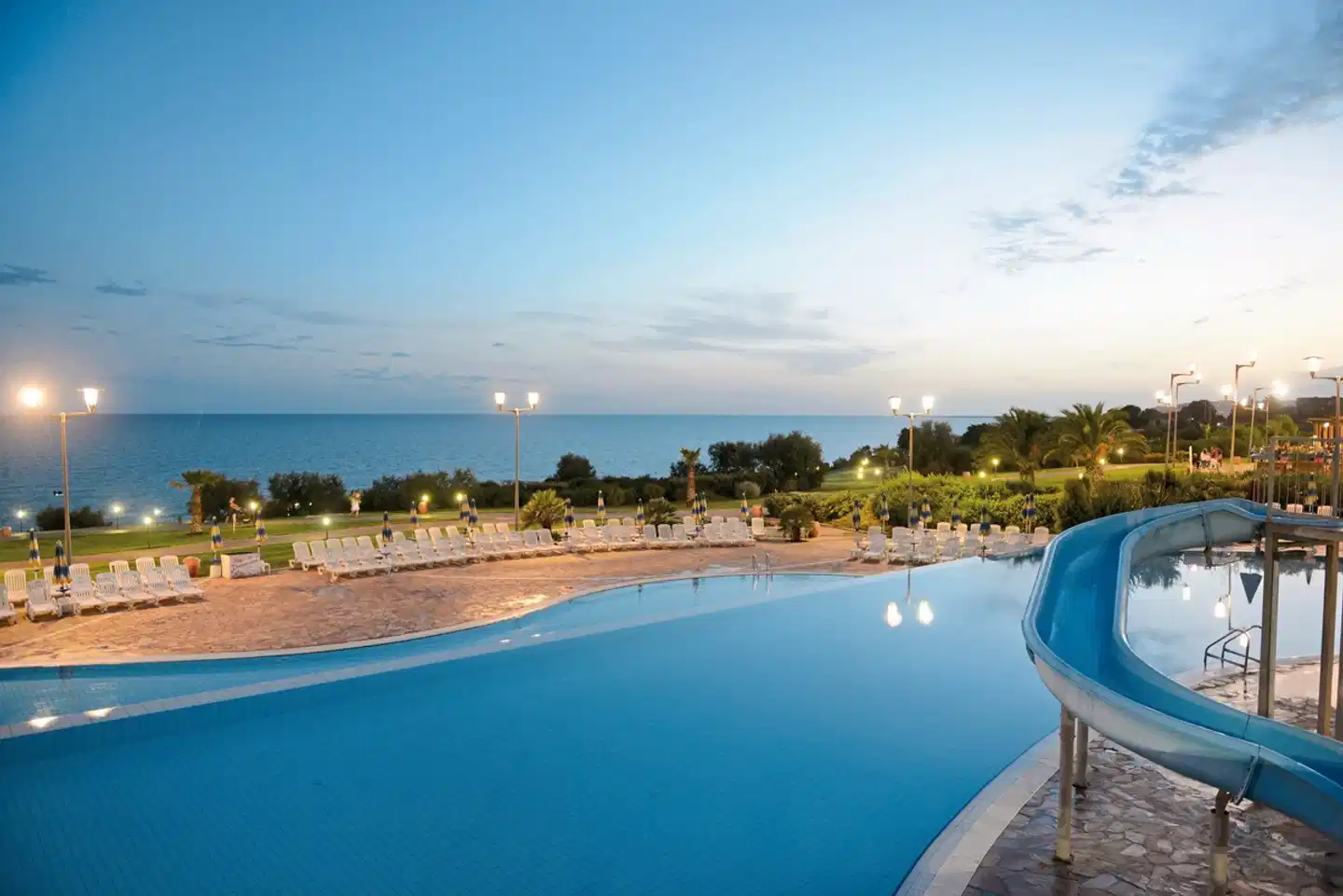 Serenusa Resort POOL