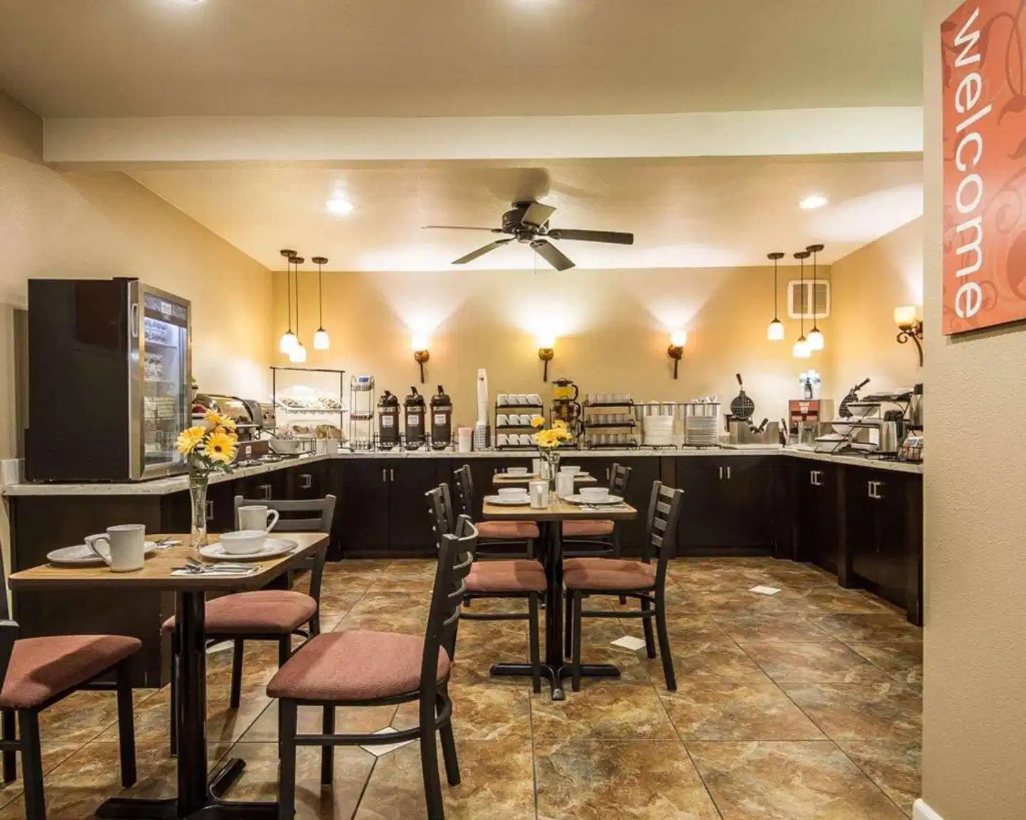 BLU Pacific Hotel Bar