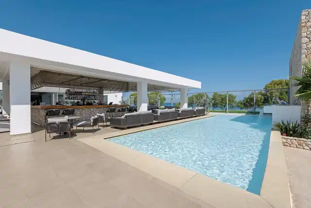 Diamond Deluxe Hotel & Spa Pool