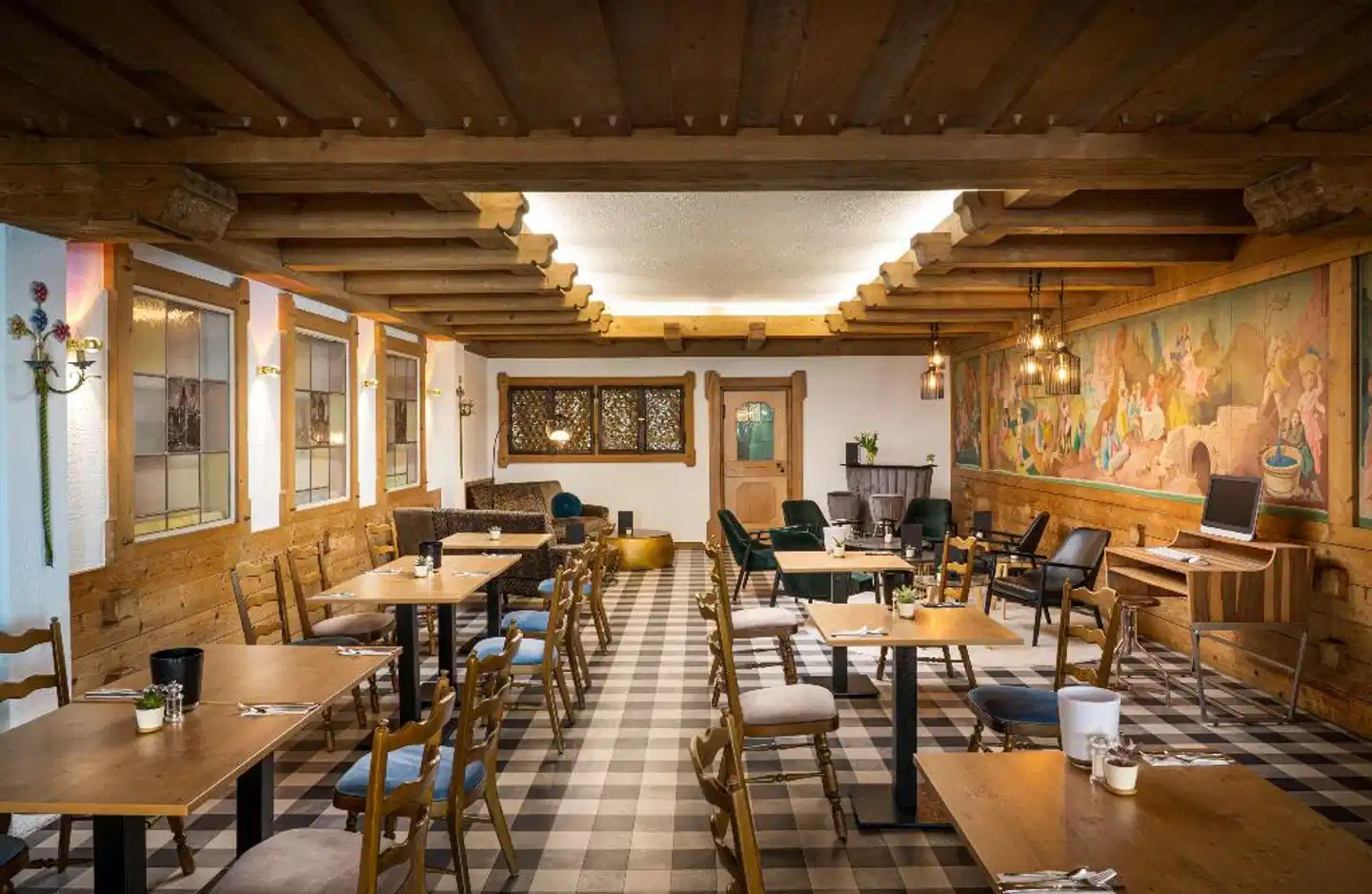 Arthotel ANA Goggl Bar