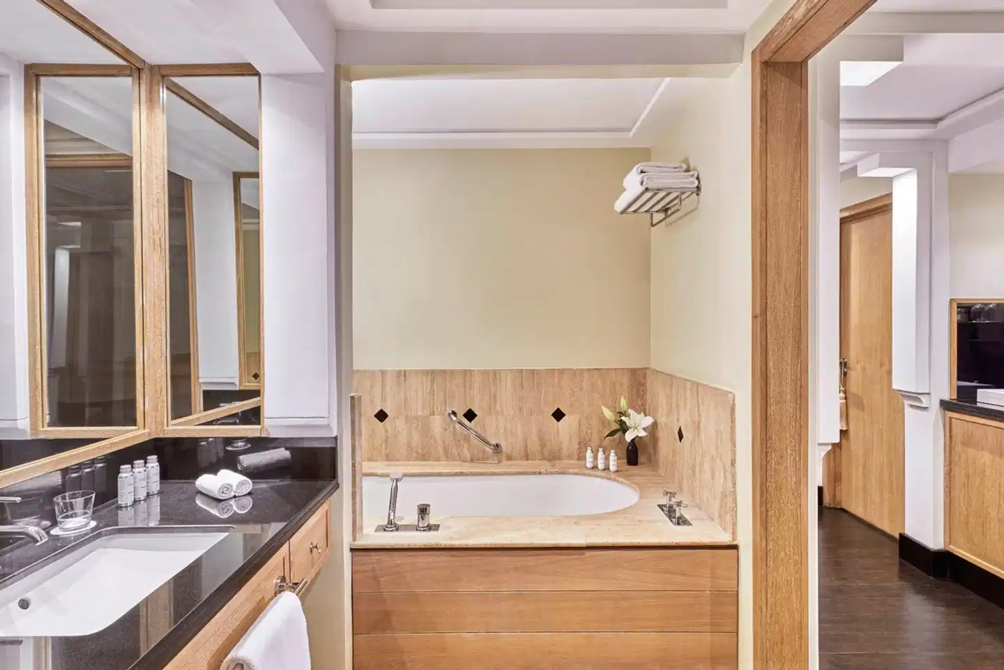 Hotel & Ryads Barriére Le Naoura BATHROOM