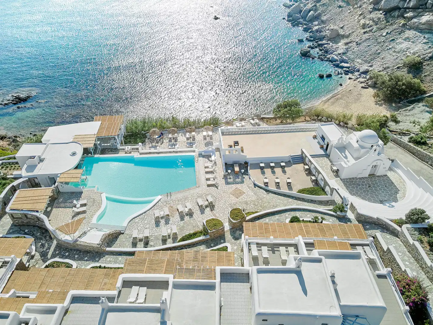 Mykonos Lolita a Grecotel Resort to Live Pool