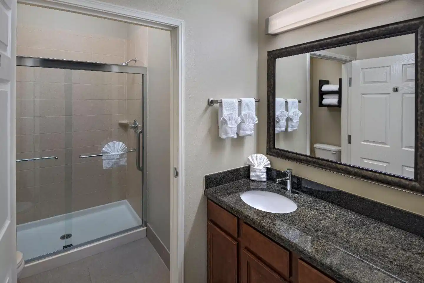 Staybridge Suites Austin Northwest Badezimmer