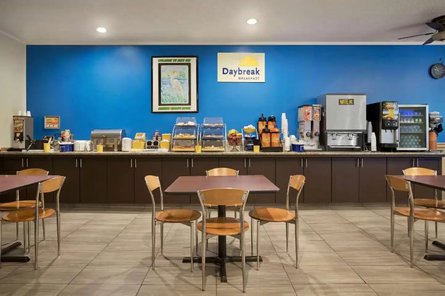 Days Inn by Wyndham Hardeeville/ I-95 State Line Bar