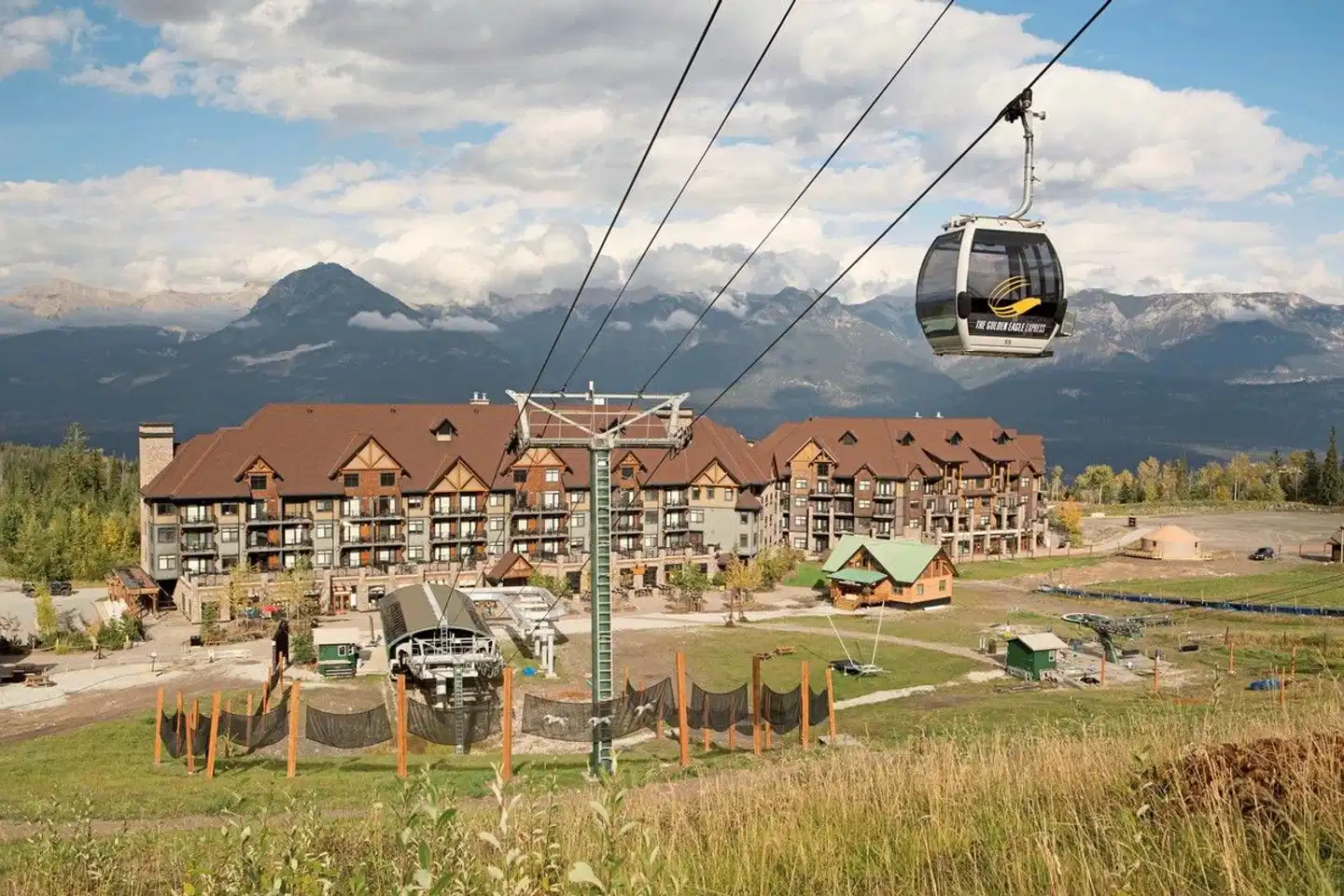 Glacier Mountaineer Lodge At Kicking Horse Sport und Entertainment