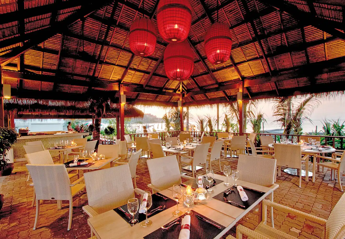 Sunwing Kamala Beach Restaurant