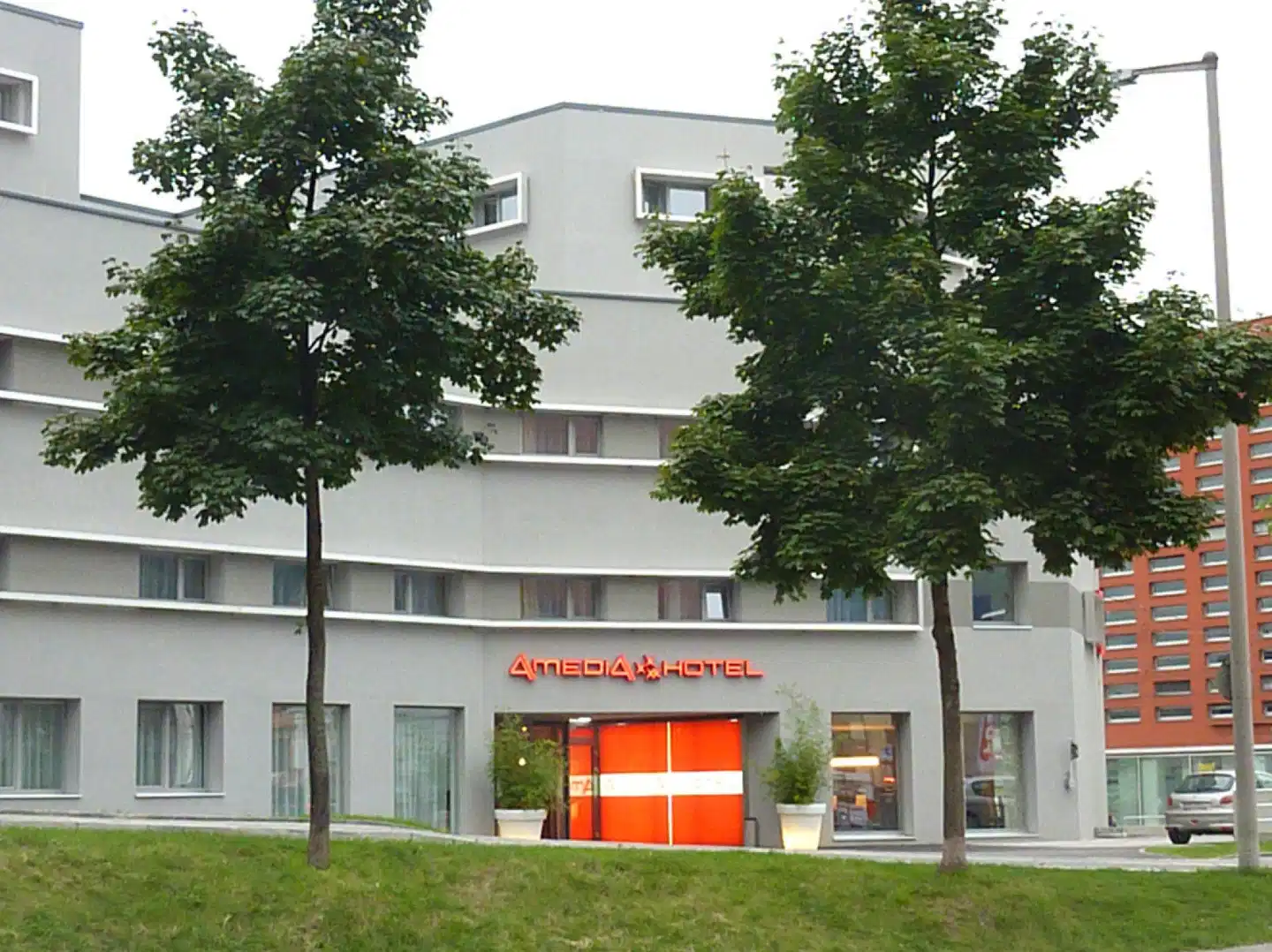 Best Western Plus Amedia Art Hotel Aussenansicht