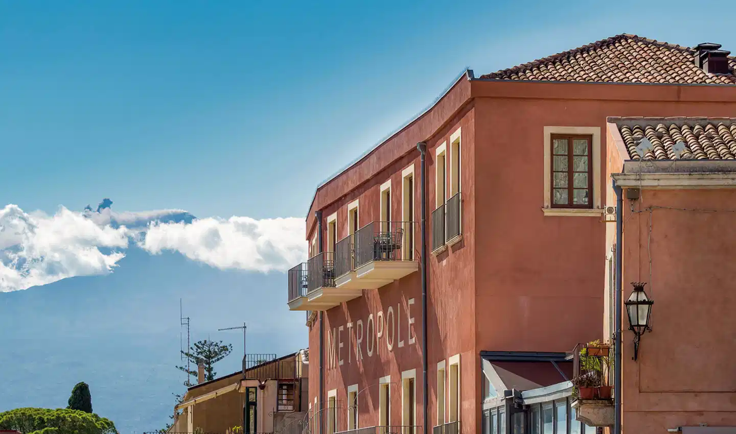 Metropole Aussenansicht