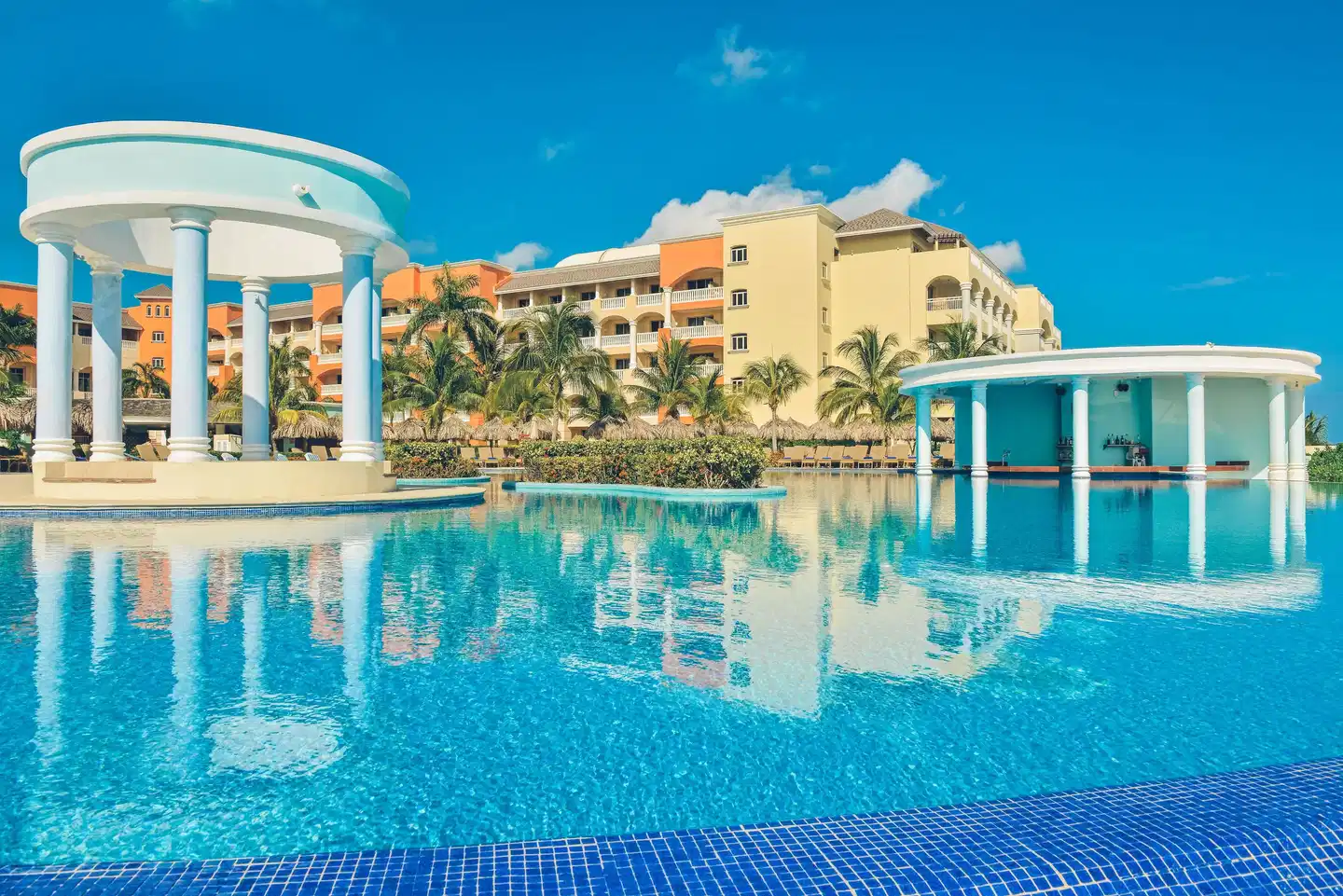 Iberostar Selection Rose Hall Suites Pool