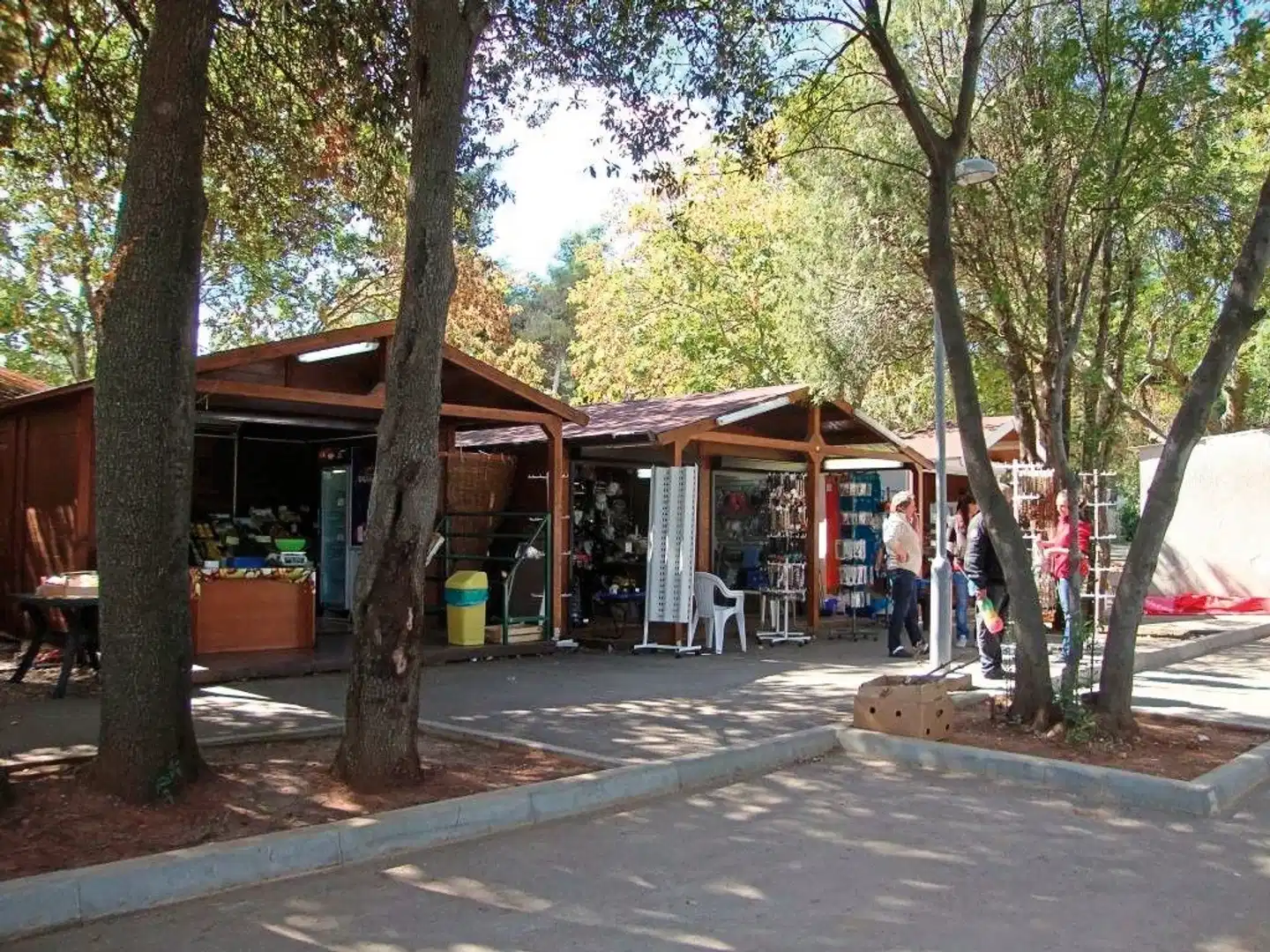 Brioni Sunny Camping (by Happy Camp) Terrasse