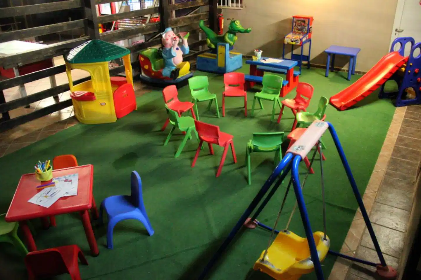 White Olive Elite Rethymno Sport und Entertainment