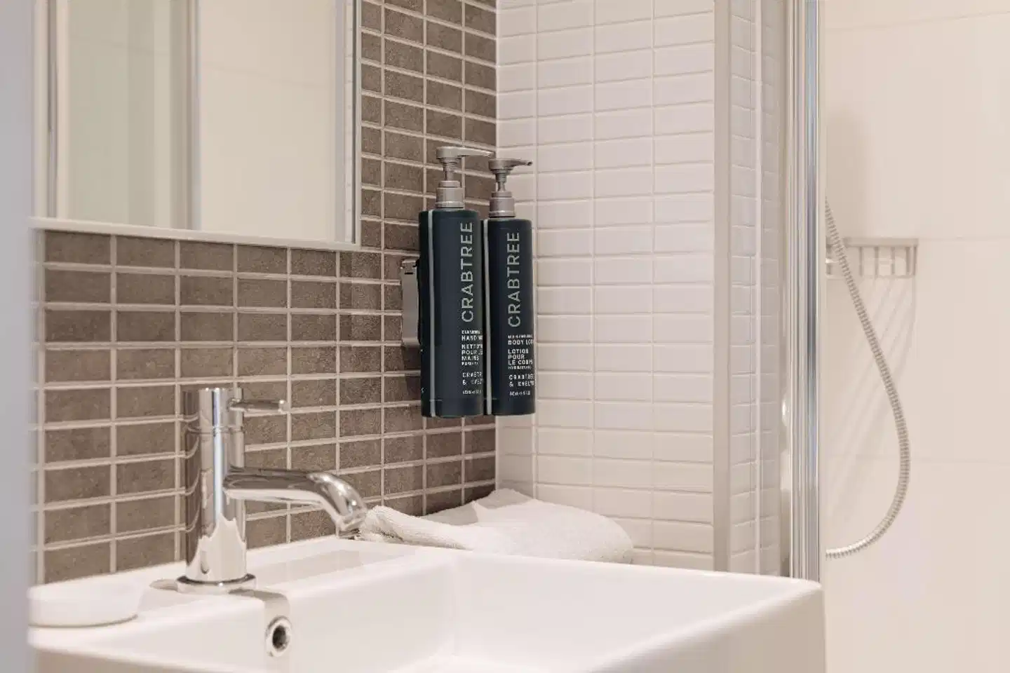 DoubleTree by Hilton Amsterdam Centraal Station Badezimmer