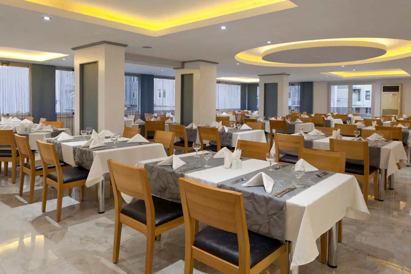 Monart City Restaurant