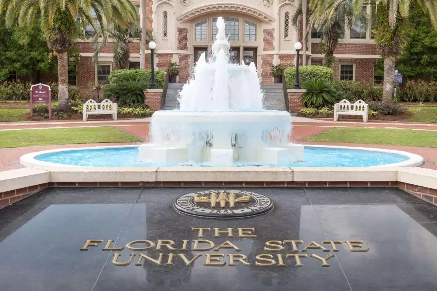 Super 8 by Wyndham Madison Aussenansicht