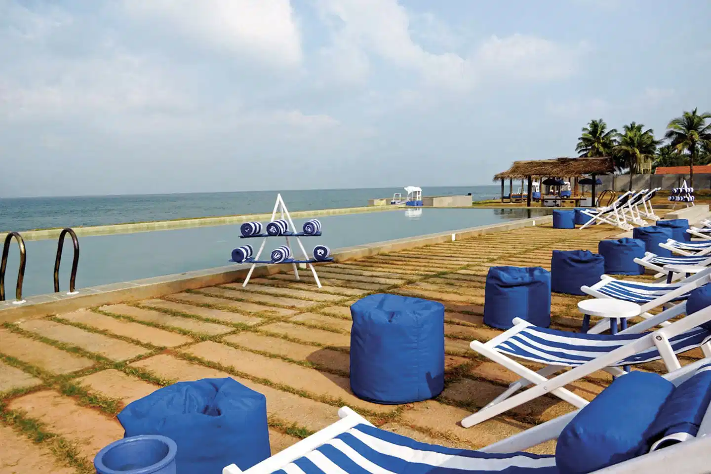 Jetwing Lagoon Strand