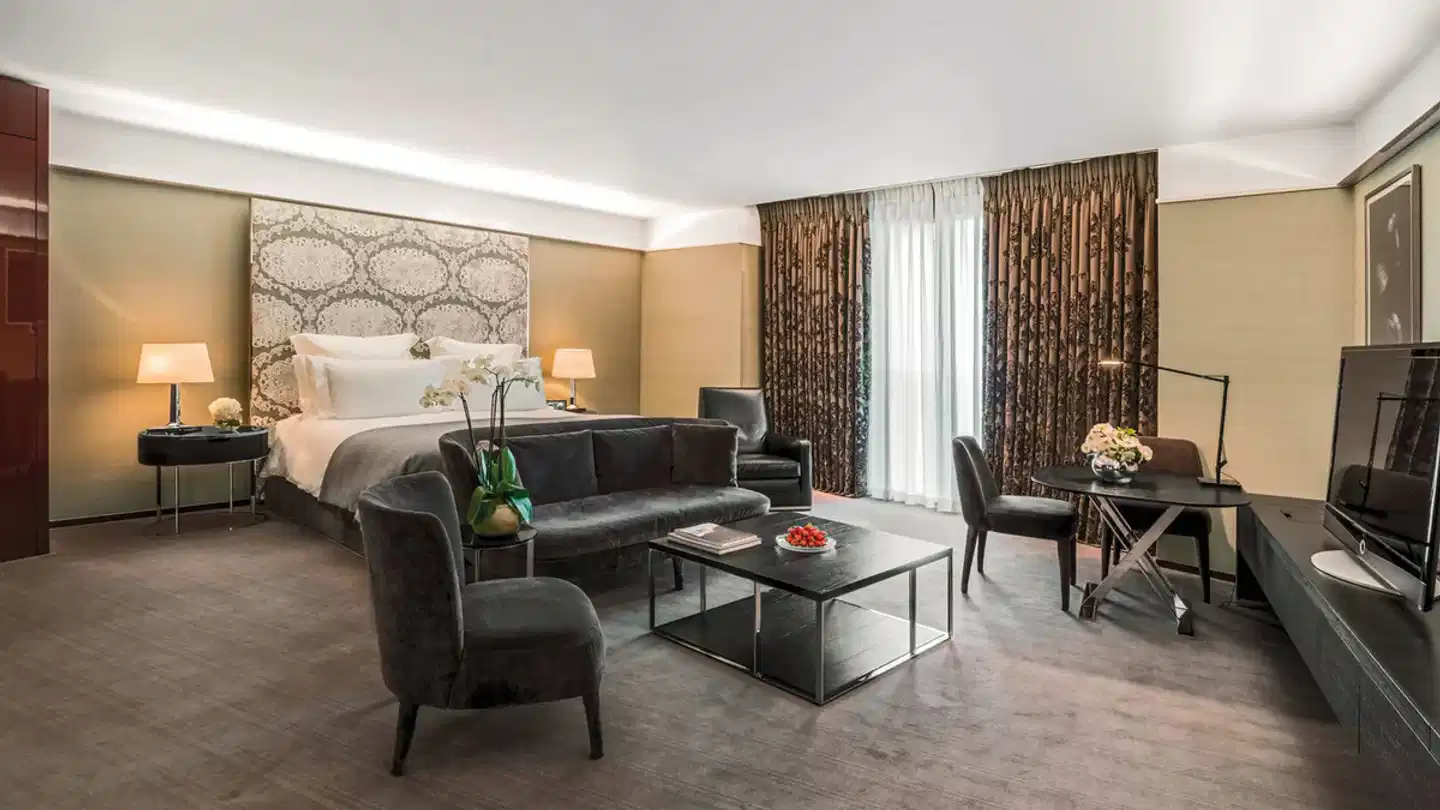 Bulgari Hotel London Lobby