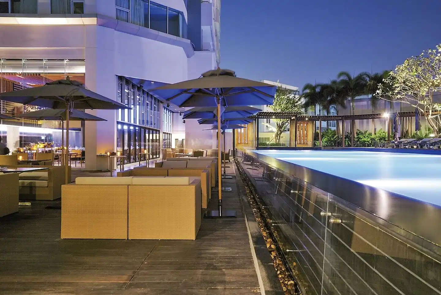 JC Kevin Sathorn Bangkok Hotel Bar