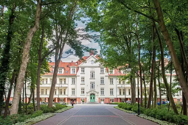 Cesarskie Ogrody Aussenansicht