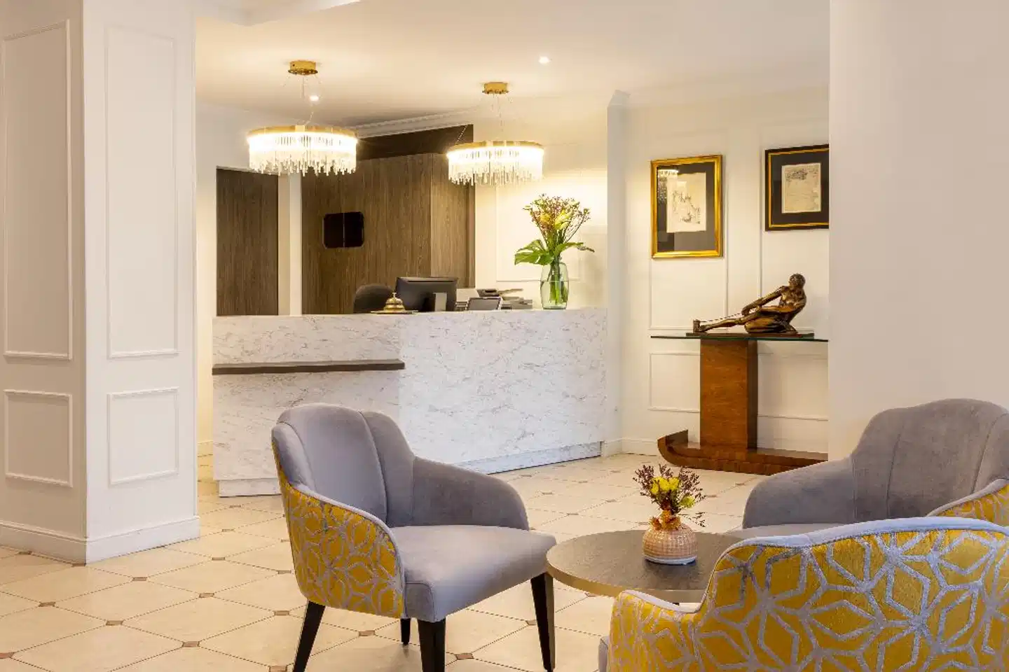 Best Western Royal Hôtel Lobby