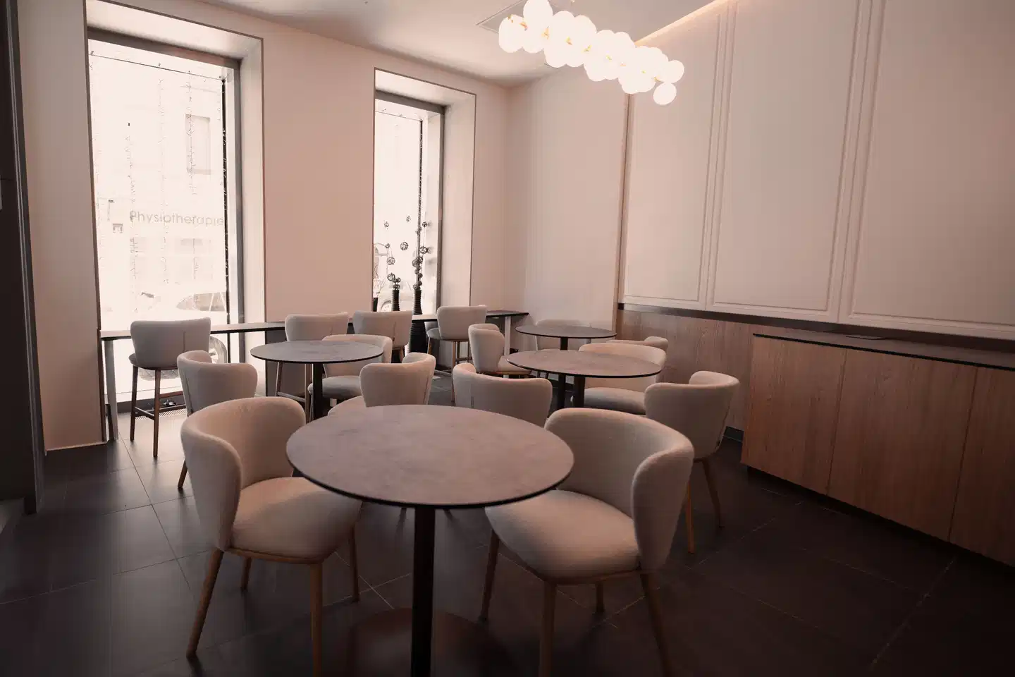 FortyPlusOne Hotel Konferenz