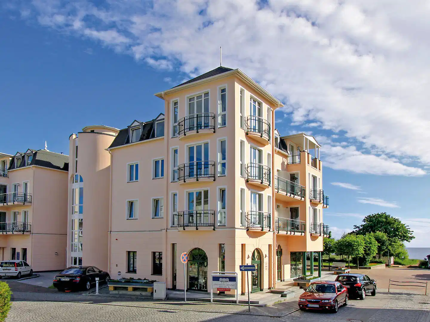 SEETELHOTEL Ostseeresidenz Ahlbeck Aussenansicht