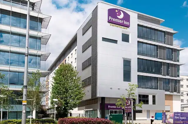Premier Inn London Ealing Aussenansicht
