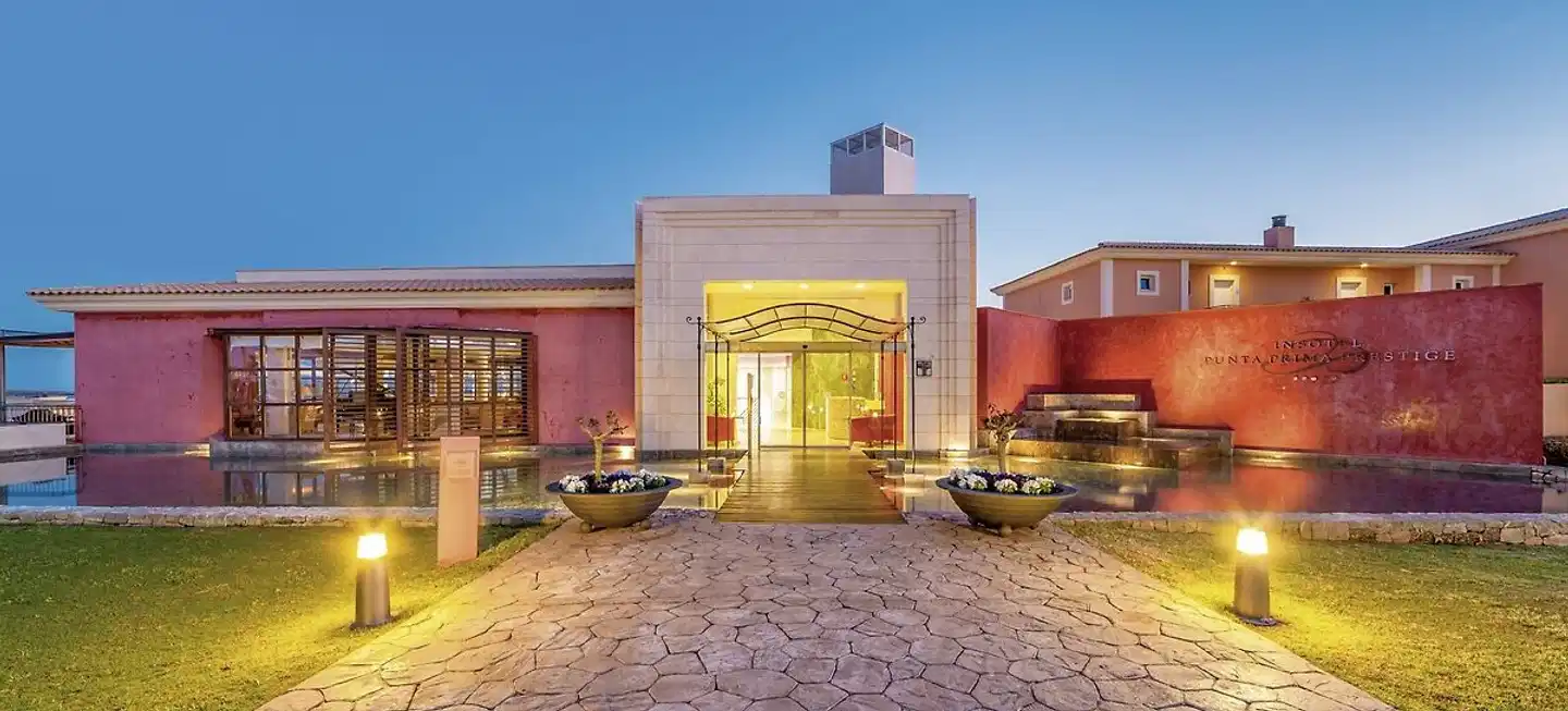 Insotel Punta Prima Prestige Suites & Spa Aussenansicht