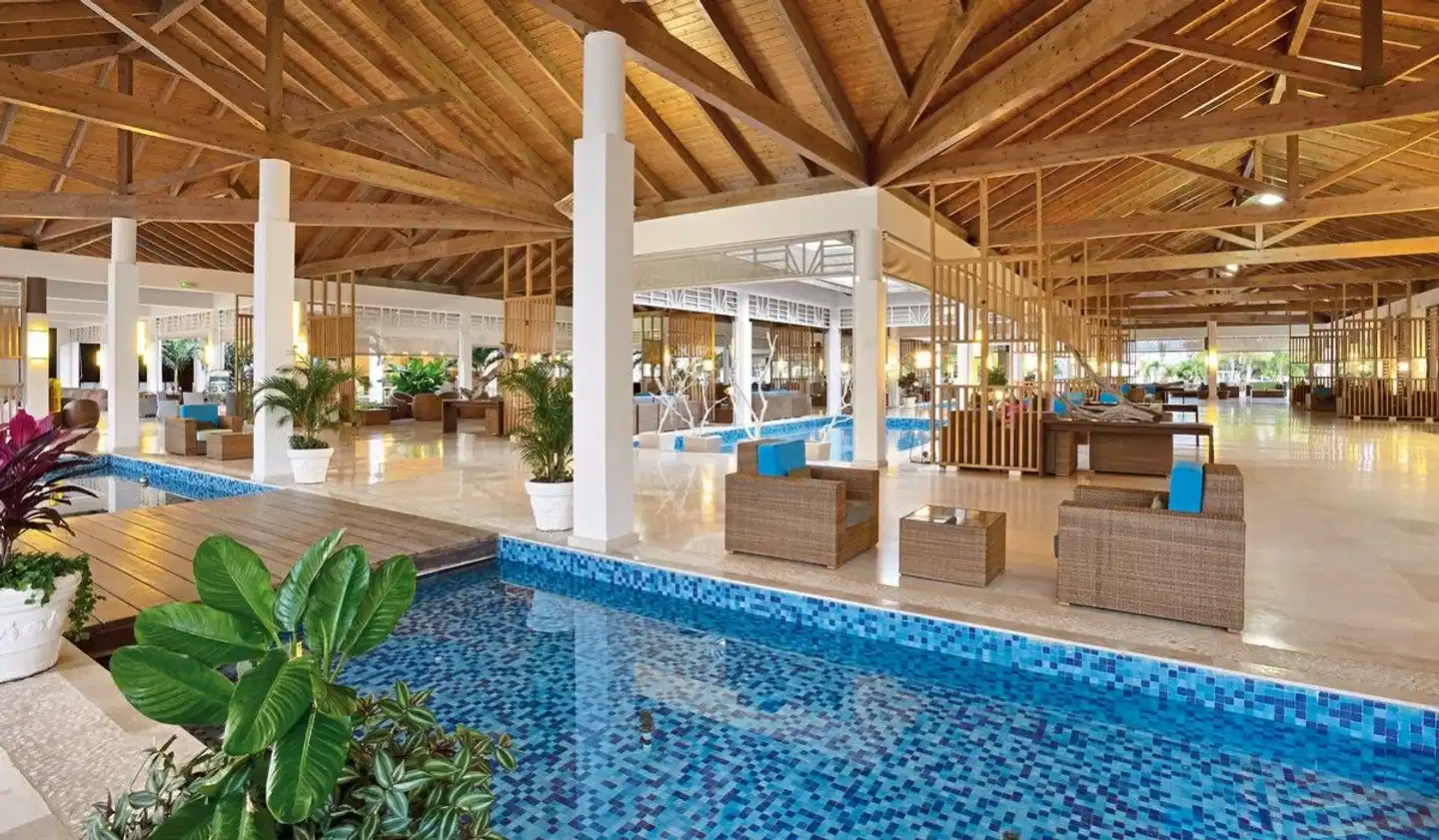 Melia Jardines del Rey Hallenbad