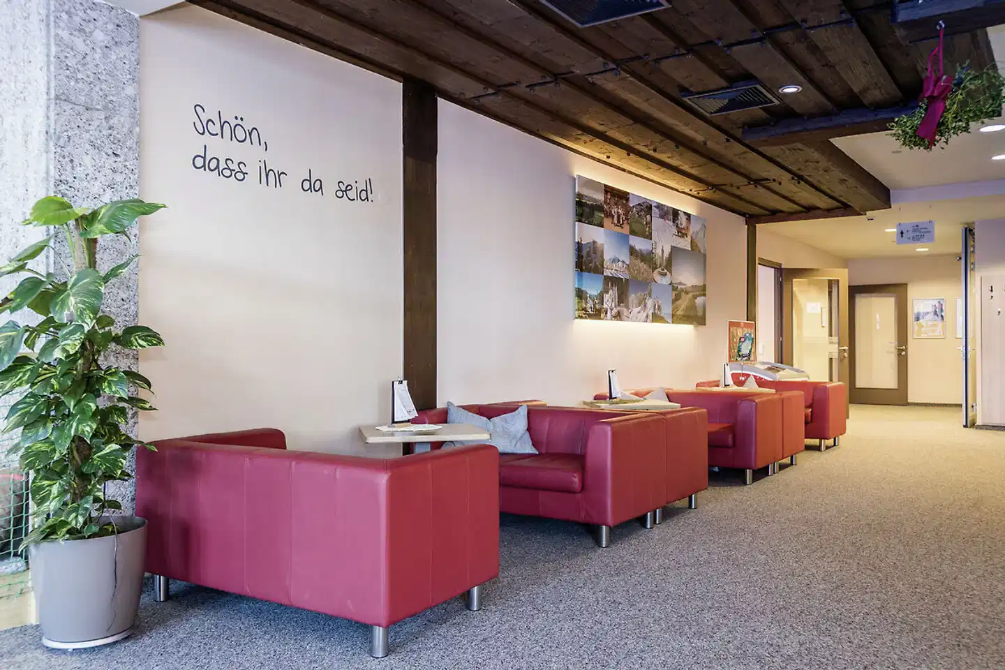 JUFA Hotel Altenmarkt Lobby