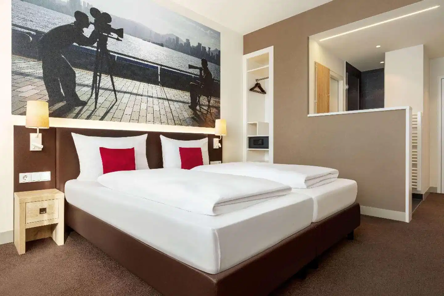 Vienna House Easy München Wohnbeispiel