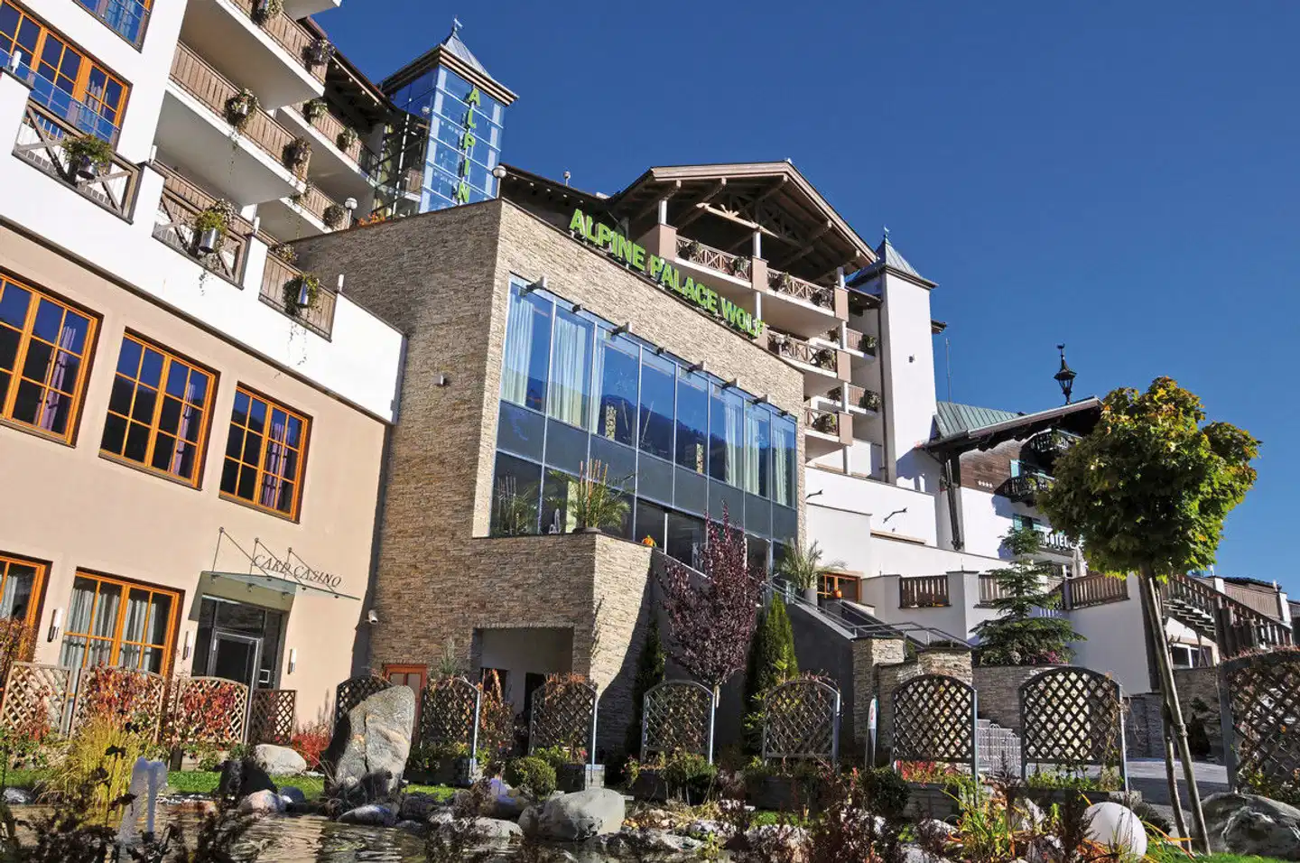 Alpine Palace Aussenansicht