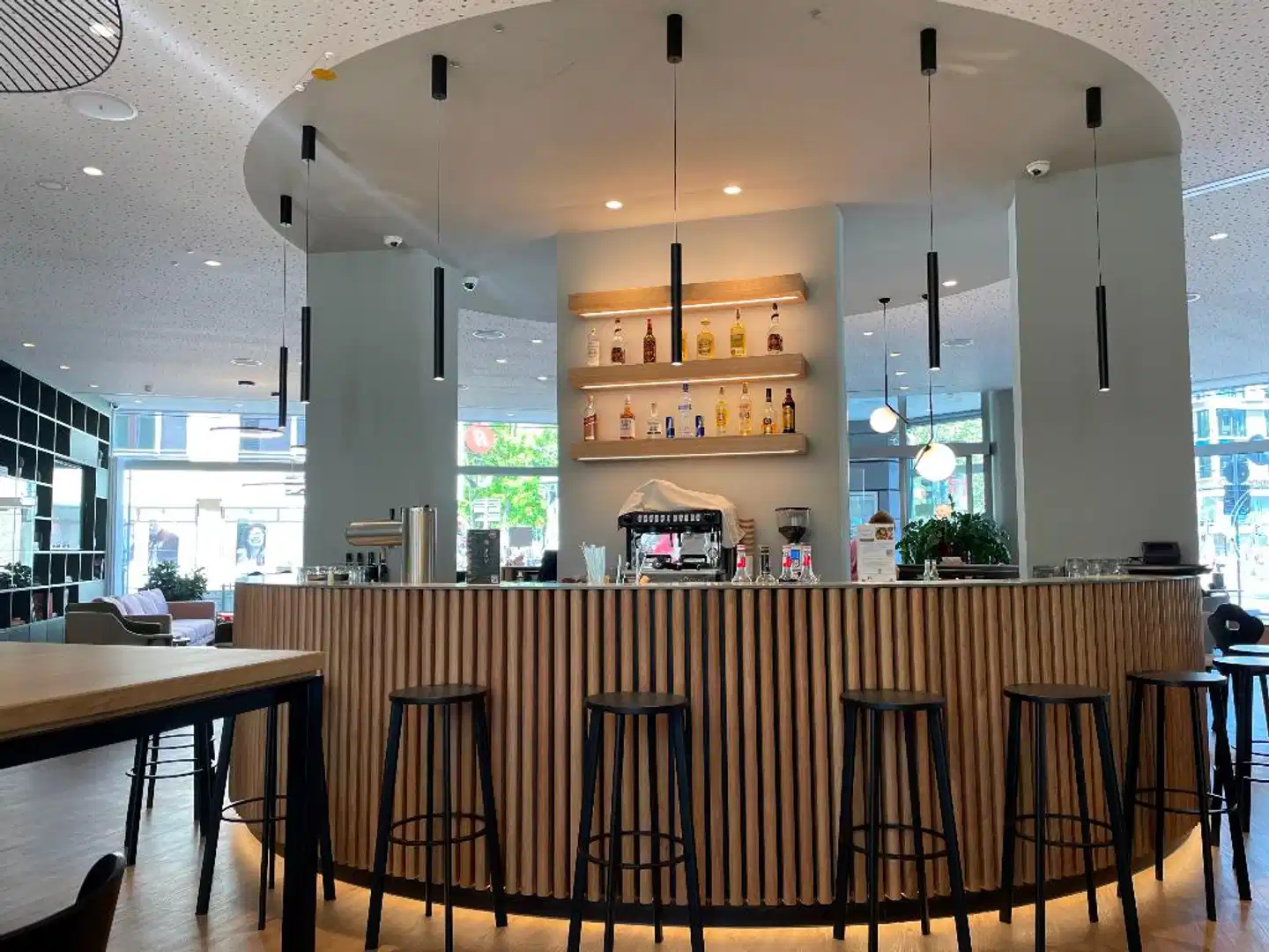 KOOS Hotel&Apartments Bar