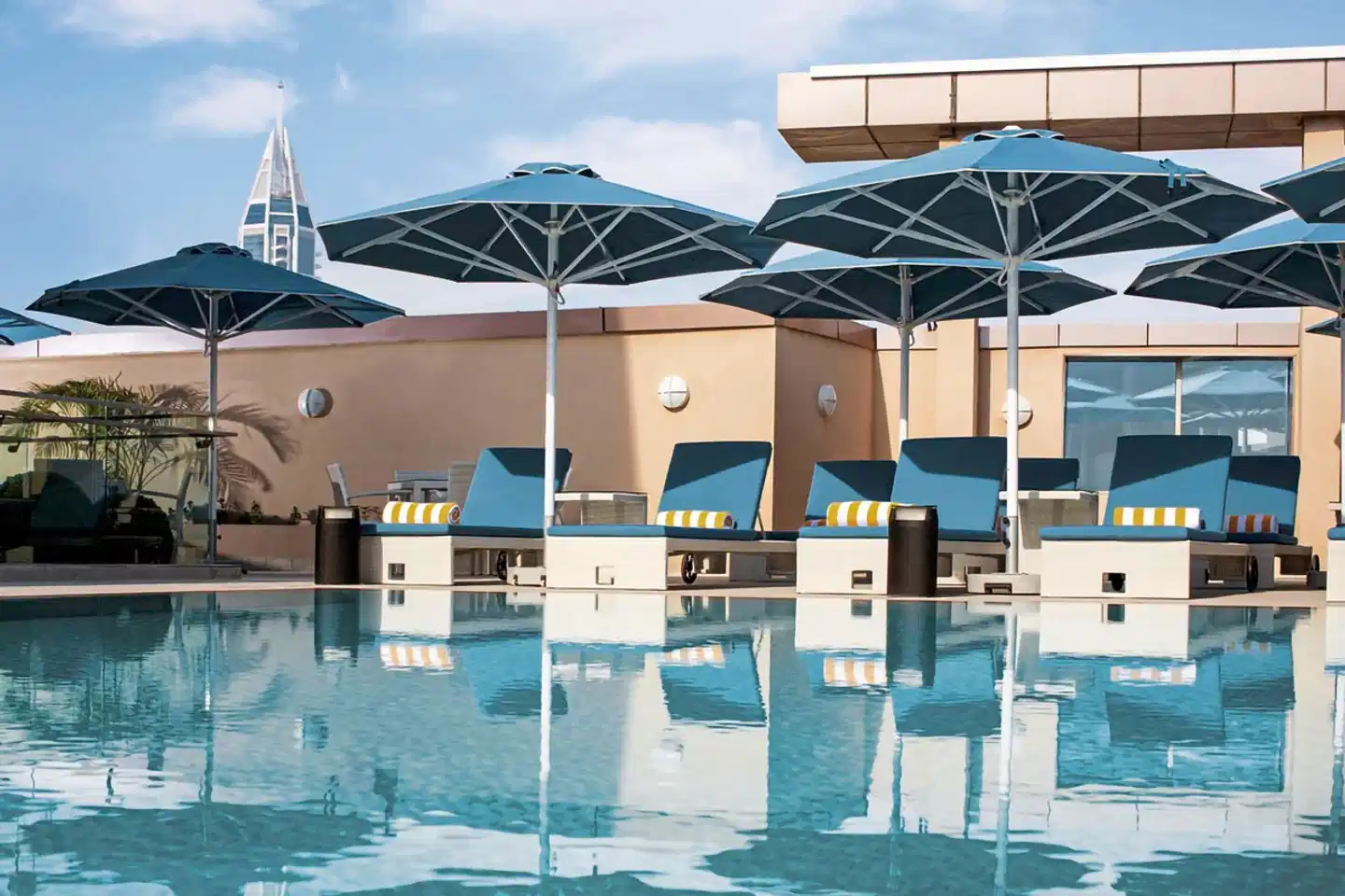 Pullman Dubai Jumeirah Lakes Towers Pool