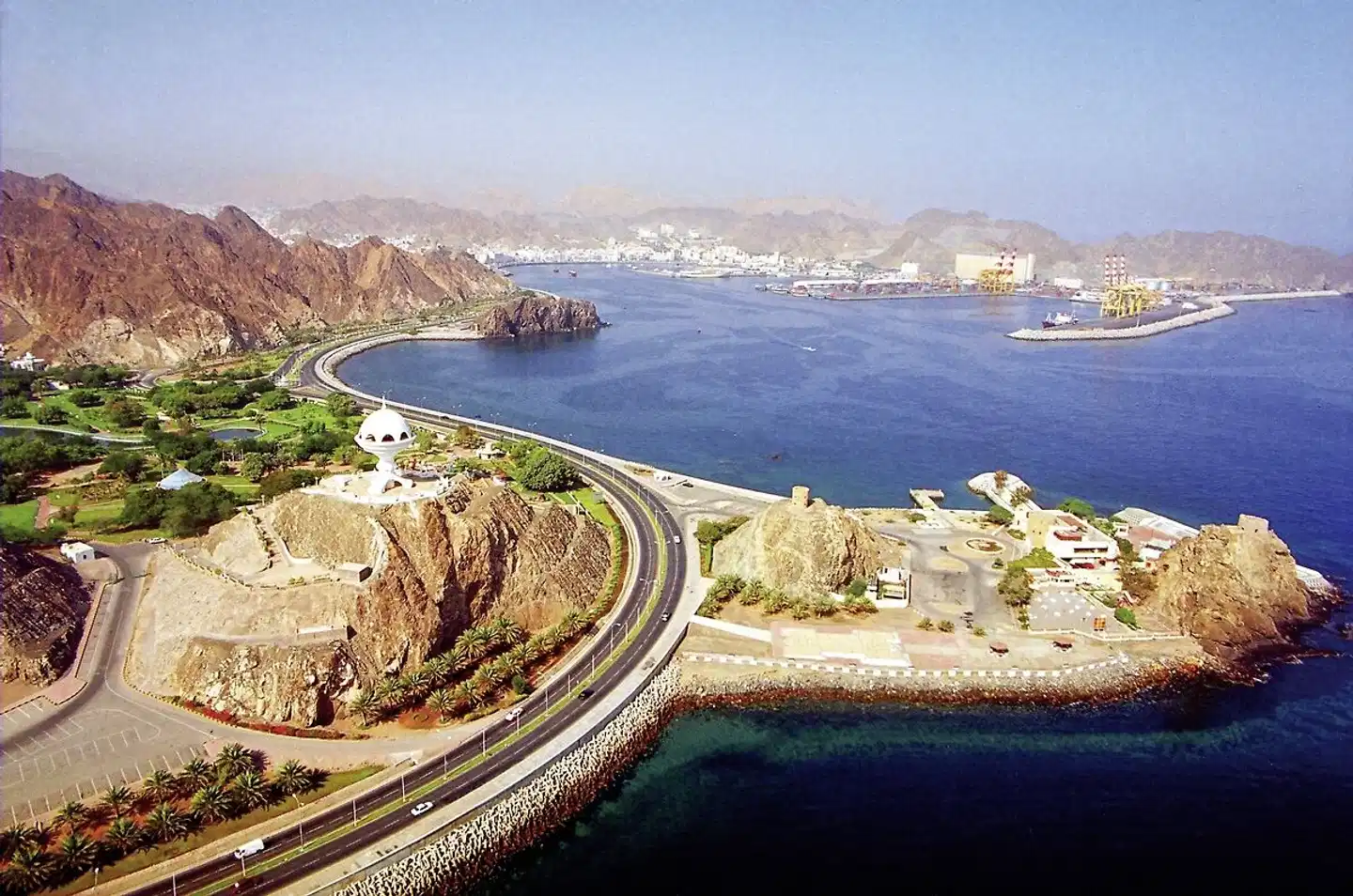 Faszinierendes Sultanat Oman per Pkw Landschaft
