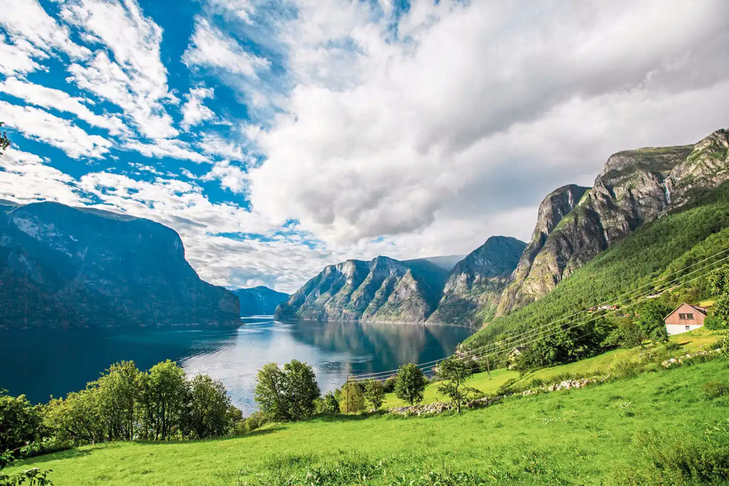 Fjorde, Gletscher und historische Hotels Landschaft