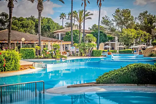 Blau Colonia Sant Jordi Pool